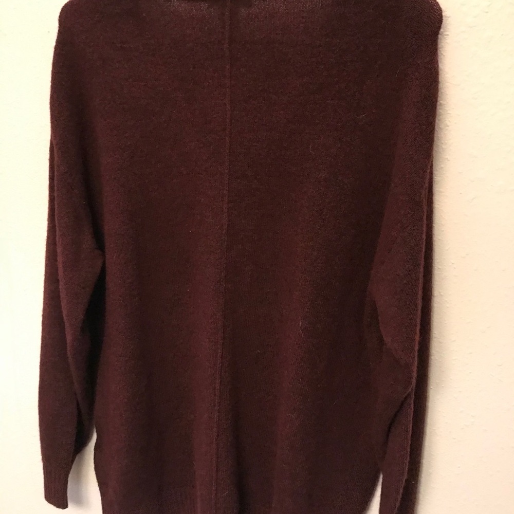 v-neck sweater - Picture 2 of 2